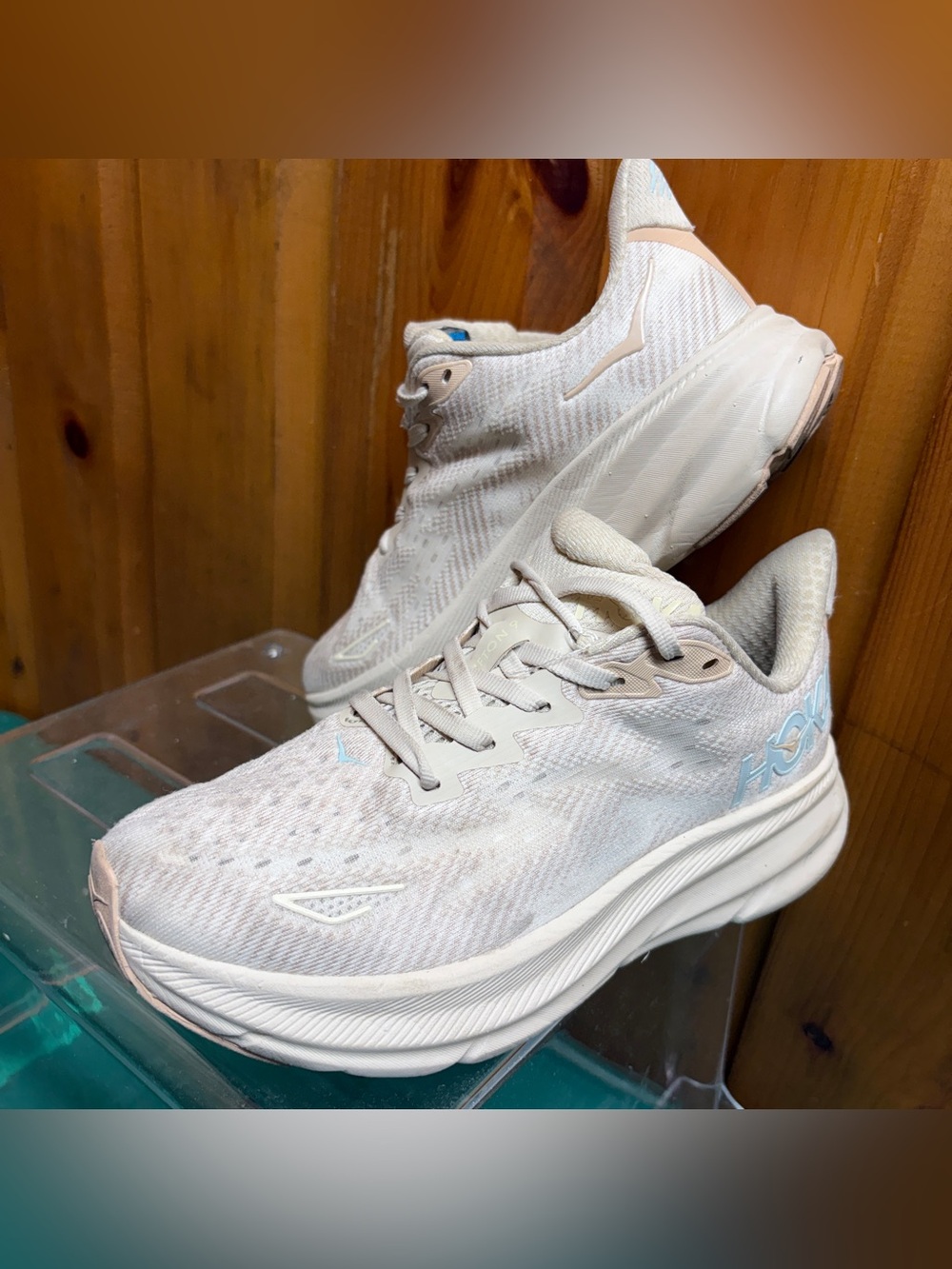 HOKA One One Clifton 9 Women's Running Shoes Size 5B White Cream Beige 1127896